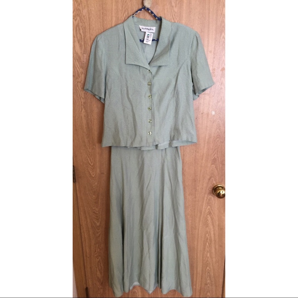 Light Green Blouse/Maxi Skirt Set!